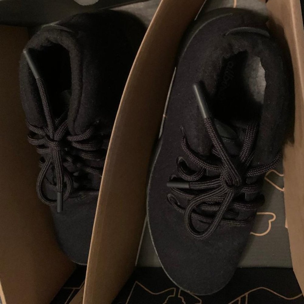 Allbirds Women's Wool Runner-up Mizzles - True Black (Black Sole) - Size 8